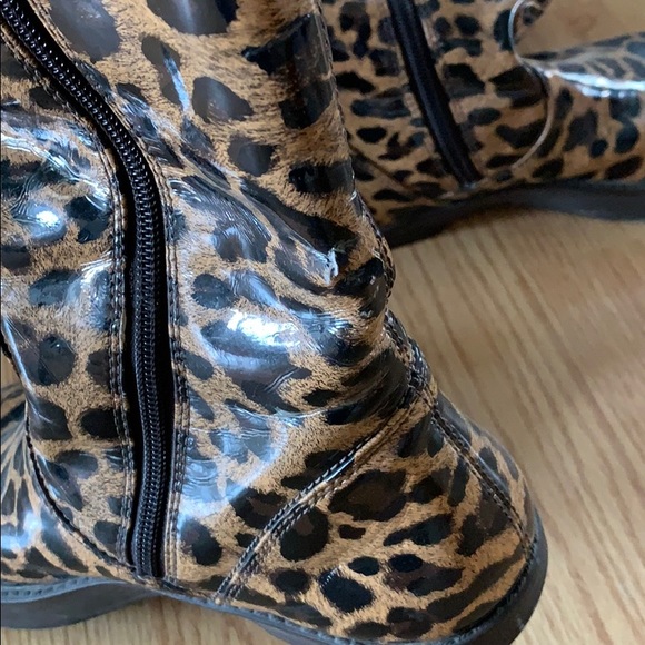 Rain boots - Picture 3 of 4